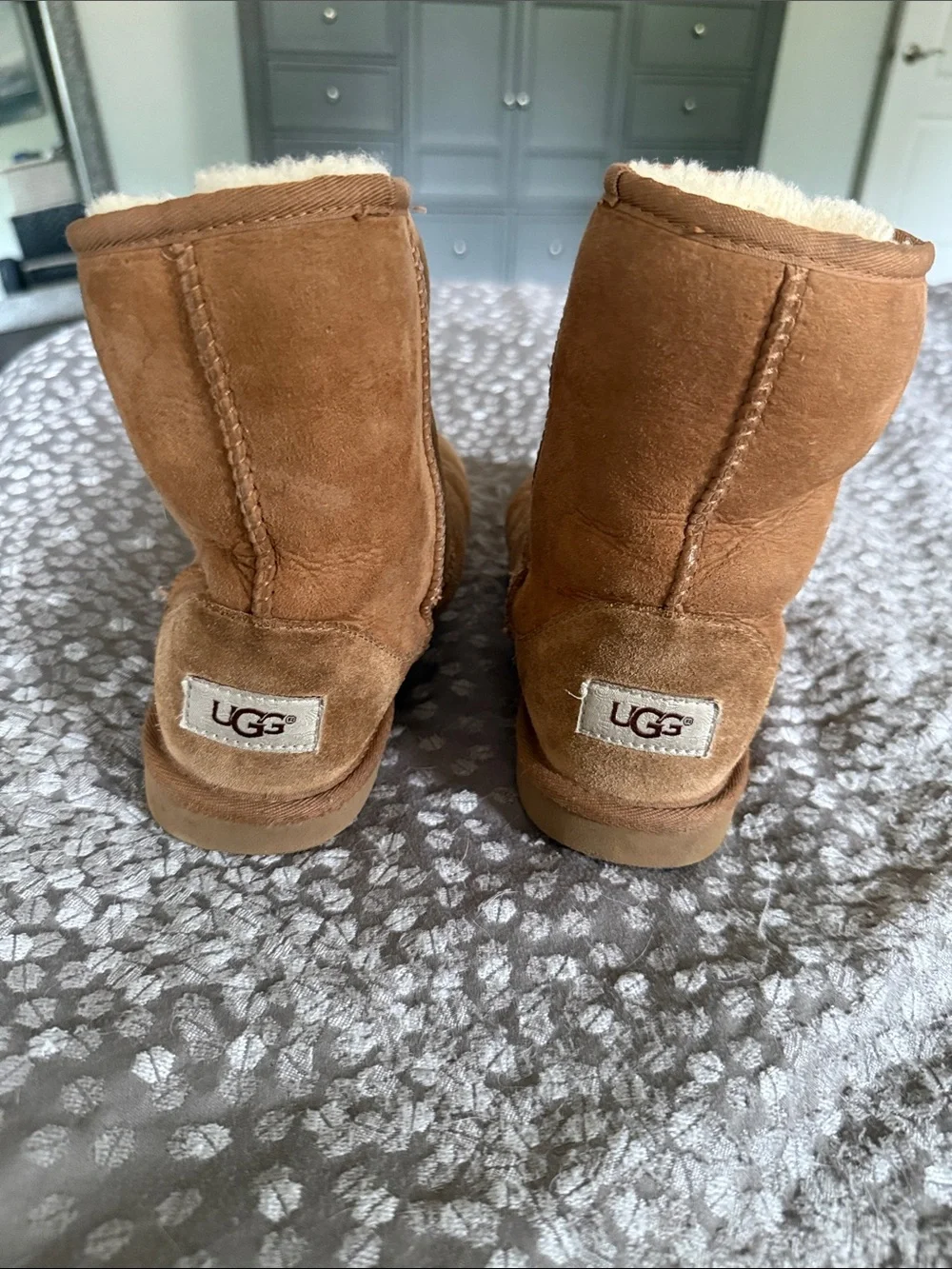 UGG Kids Chestnut Boot, Size 3